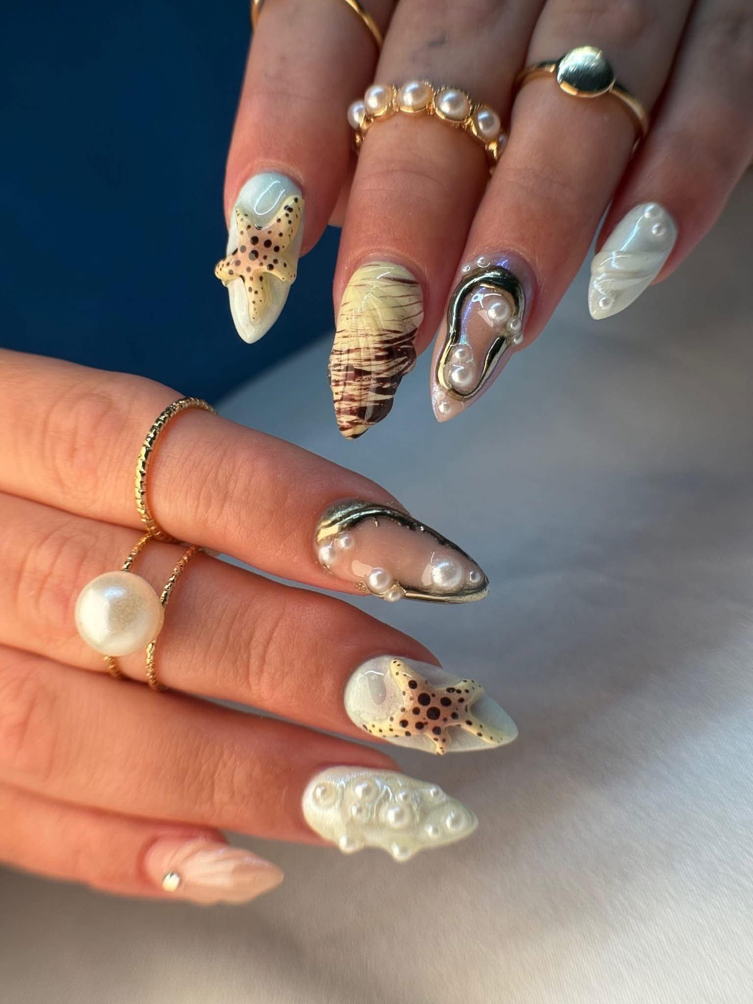 Glamour Glitter Art